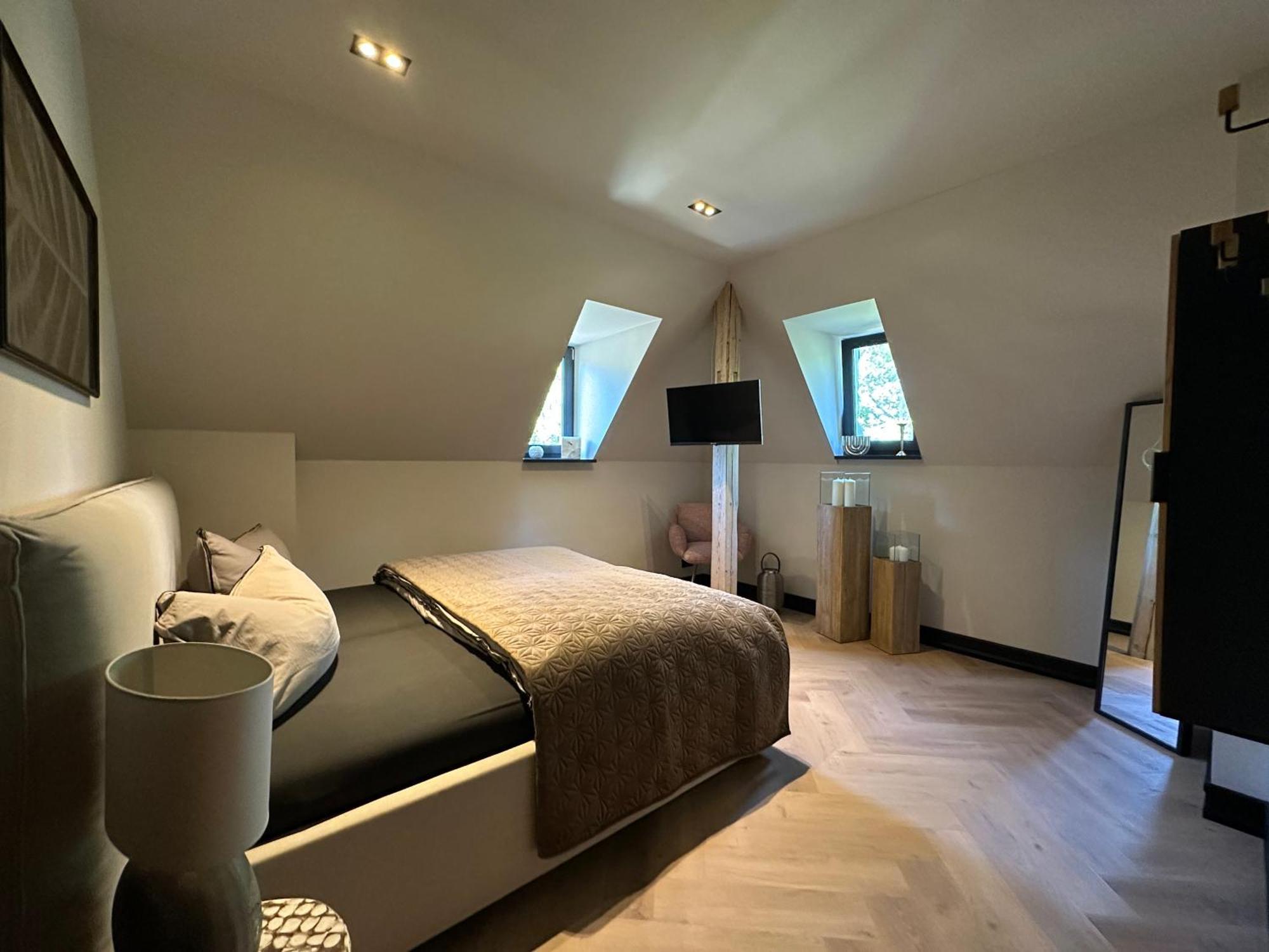 * Stadtvilla Plauen * * Aussergewoehnlich * 2 Zimmerwohnung * Zentrumsnah Dış mekan fotoğraf