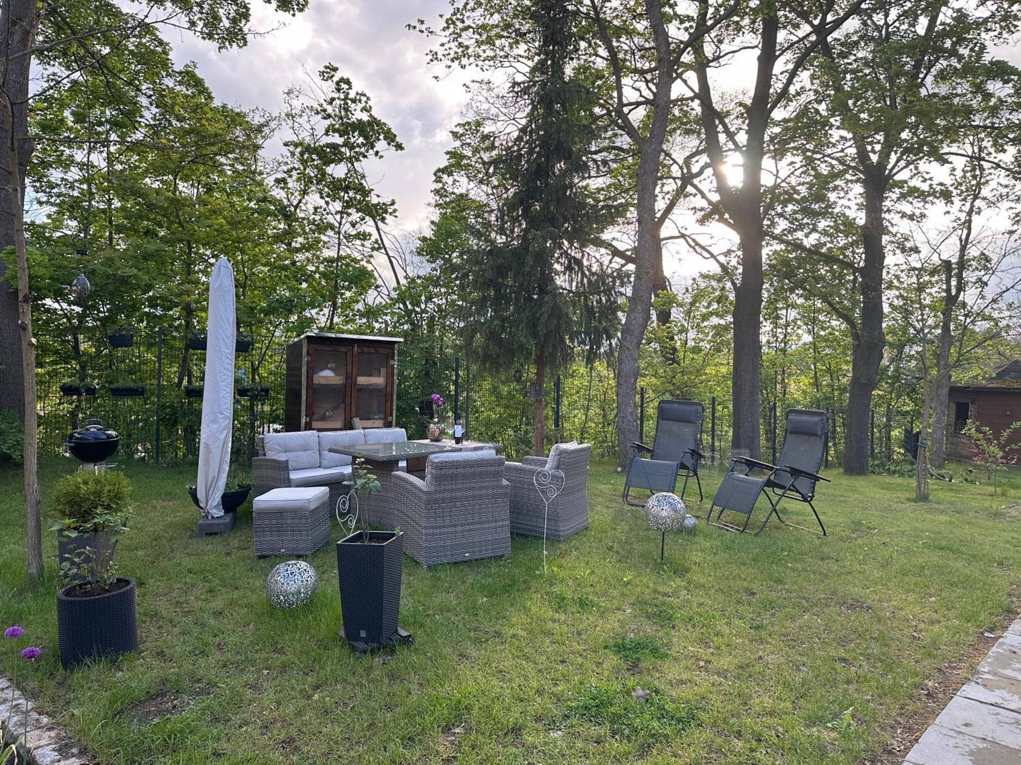 * Stadtvilla Plauen * * Aussergewoehnlich * 2 Zimmerwohnung * Zentrumsnah Dış mekan fotoğraf